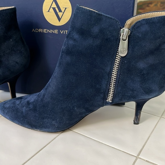 Adrienne Vittadini Navy Blue suede Boots - Picture 1 of 6